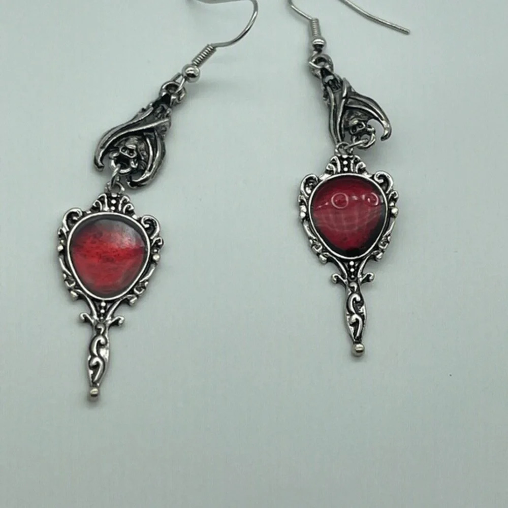Mirror Mirror🪞Earrings - Picture 6 of 9